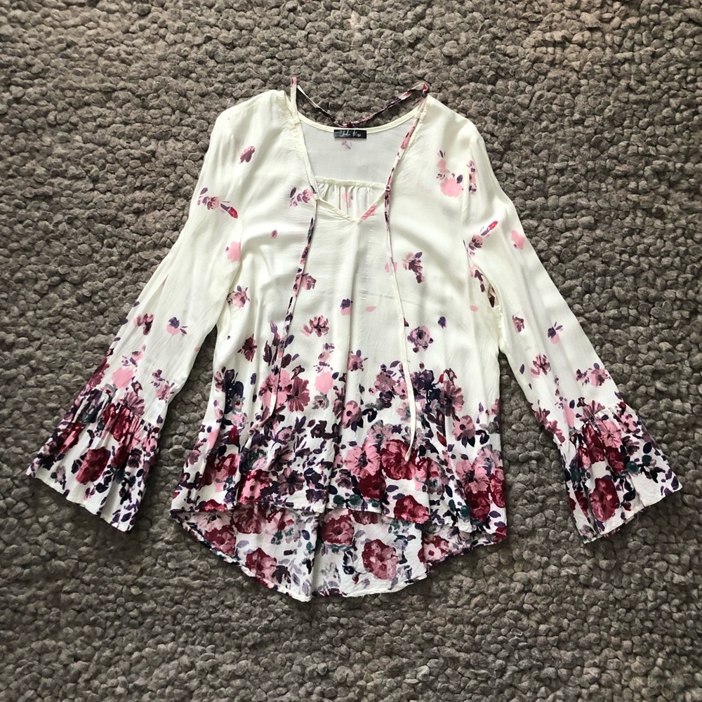 Charlie Moss Floral Bell Sleeve Top EUC
